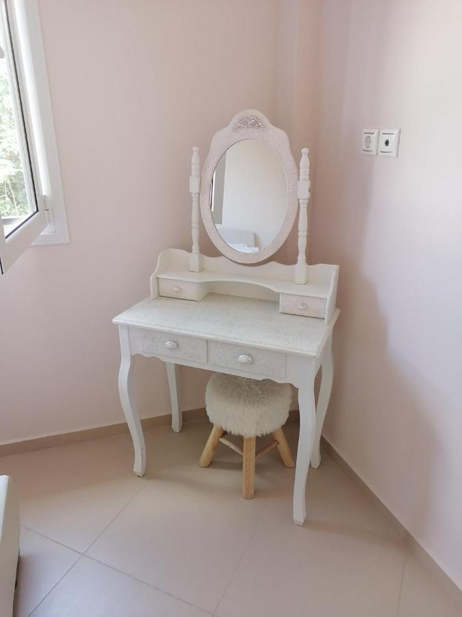 Sozia Apartment Perdika  Bagian luar foto