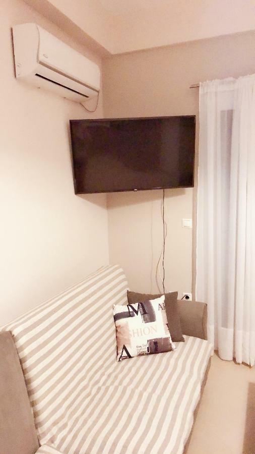 Sozia Apartment Perdika  Bagian luar foto